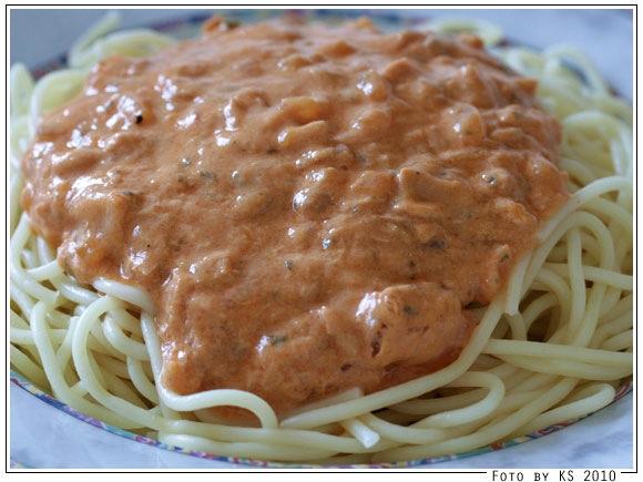 spaghetti_mit_thunfischsauce.jpg