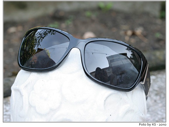 sunglasses.jpg