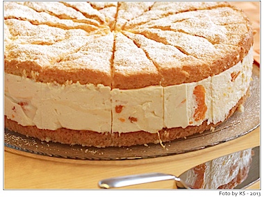 kaesesahnetorte_01.jpg