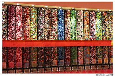 m&m_world.jpg