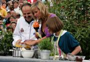 Johann Lafer kocht mit Kindern